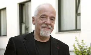 Paulo Coelho agasaja a sus lectores publicando tres libros gratis en internet