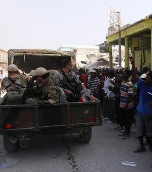 EE.UU. despliega 13.500 soldados en Haití mientras Francia le acusa de «ocupación»