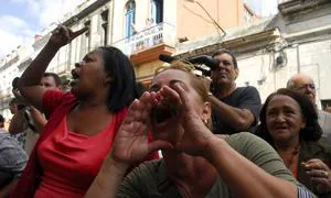 «¡La calle es de Fidel!», les gritan a las Damas de Blanco