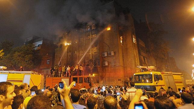 Diez muertos en un enfrentamiento entre cristianos y musulmanes en El Cairo