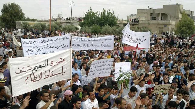 Más de mil manifestantes muertos en Siria desde inicio protestas, según ONDHS