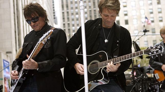 Richie Sambora sale de rehabilitación y se reincorpora a la gira de Bon Jovi