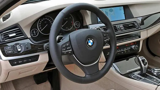 BMW 535i Aut., empuje constante