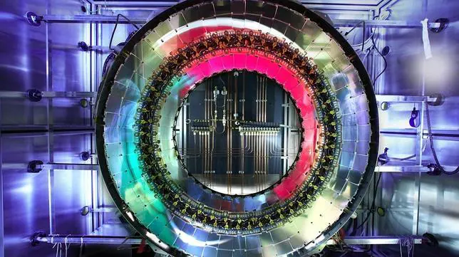 Los físicos buscan un error que explique los neutrinos más veloces que la luz