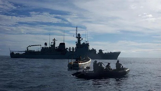 El «Infanta Cristina» libera a un pesquero de Comores retenido por piratas somalíes