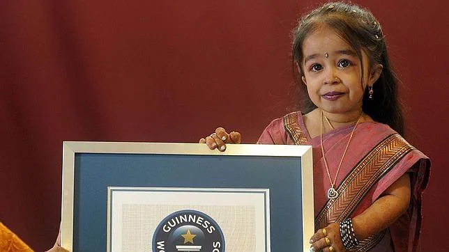 Jyoti Amge, la mujer más pequeña del mundo quiere ser una estrella de Bollywood