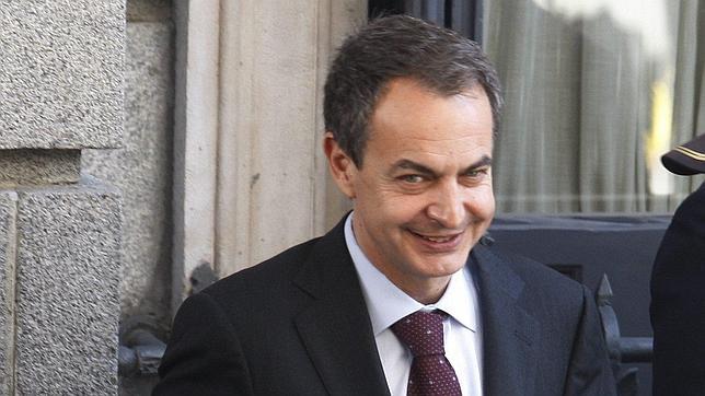 Zapatero manifiesta al Consejo de Estado su deseo de incorporarse ya