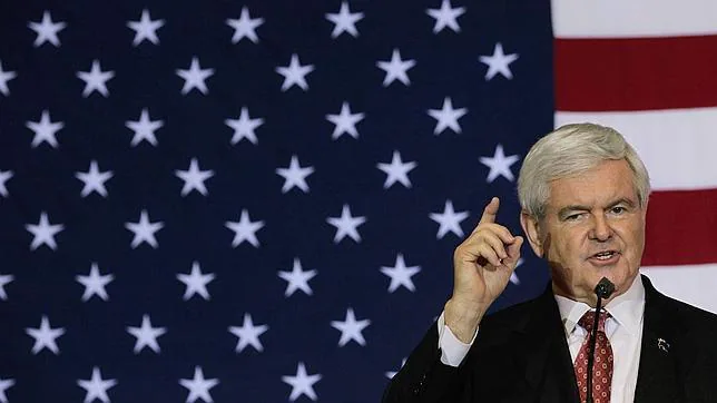 El republicano Newt Gingrich promete una base permanente en la Luna si gana las elecciones