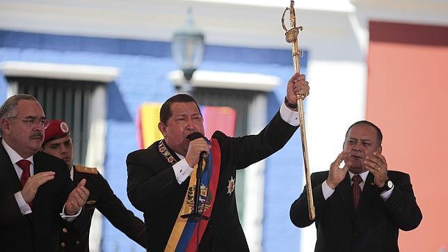 Chávez descalifica a Capriles, su rival opositor