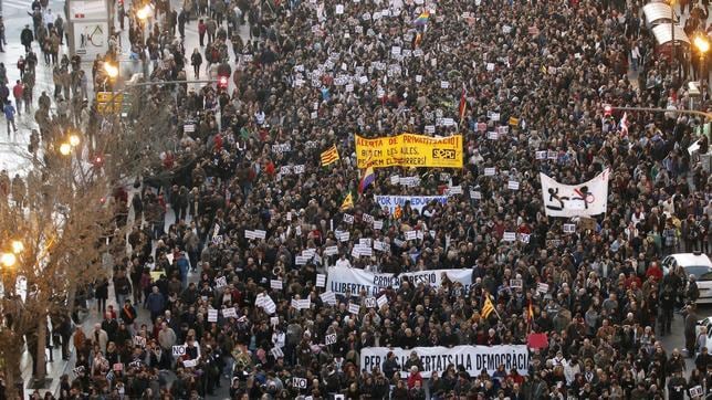 «Primavera valenciana», una revuelta diseñada con engaños