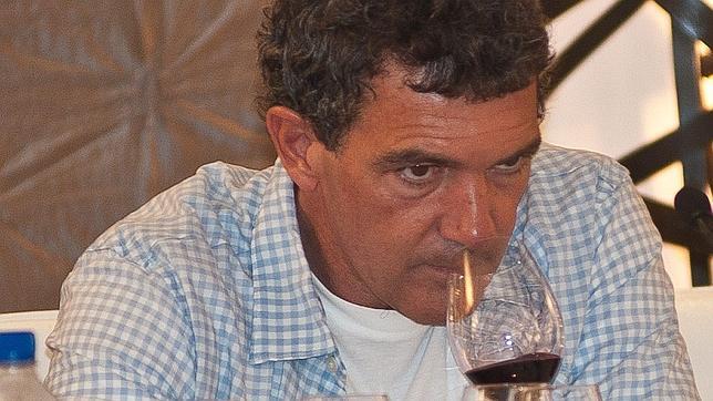 Antonio Banderas presenta su vino en Miami