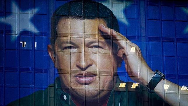 Crece la alarma por la salud de Chávez tras ser operado de nuevo