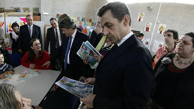 Sarkozy sube en las encuestas tras la tragedia de Toulouse