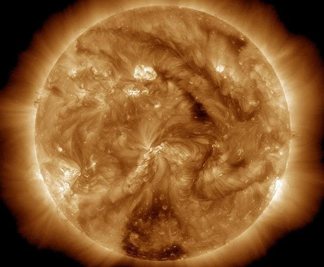 La peligrosa mancha solar 1429 vuelve a apuntar a la Tierra