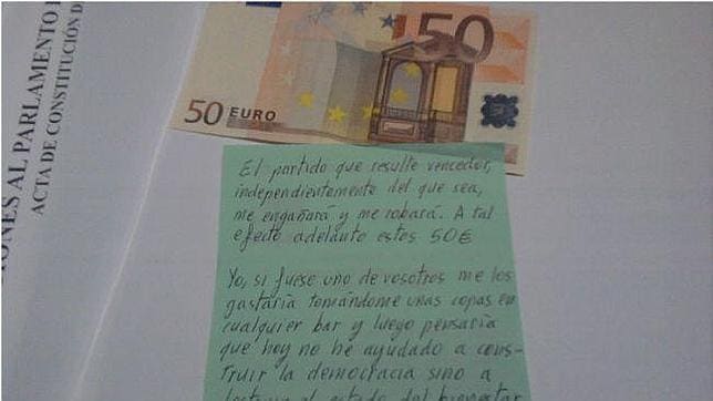 El votante que sustituyó su papeleta por un billete de 50 euros en las elecciones de Andalucía