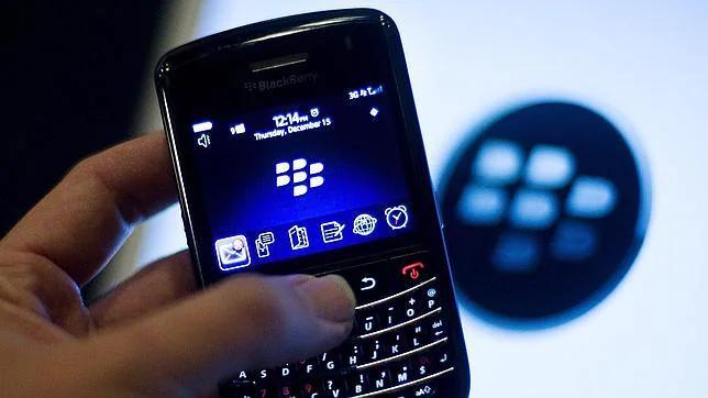 Blackberry reconoce su crisis y renuncia a competir con iPhone y Android