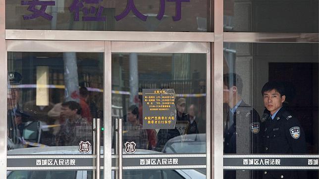 Condenada una disidente china por no pagar la «cárcel negra» donde estuvo recluida