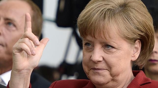 Merkel anuncia la preparación de una «agenda del crecimiento» para la UE