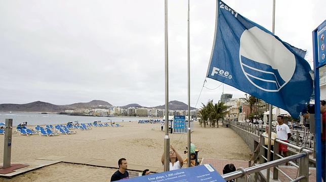 Las playas y puertos españoles consiguen 35 banderas azules más
