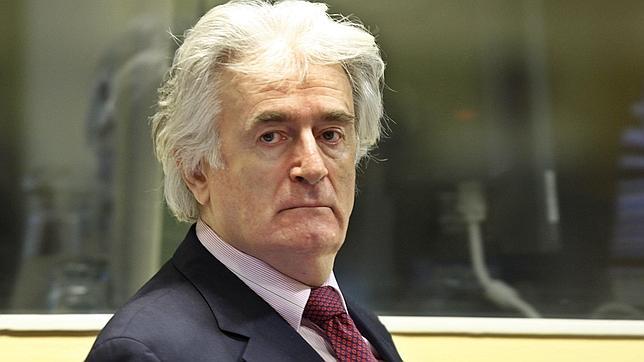 El exlider serbiobosnio Karadzic cree que el presidente griego es clave para su defensa