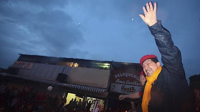 Chávez tomará medidas «muy contundentes» si Londres asalta la embajada ecutoriana