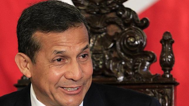 Humala asegura que Perú no negociará con la guerrilla como hace Colombia