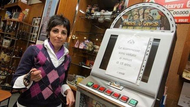 La propietaria de un bar italiano apaga las máquinas tragaperras «porque arruinan a la gente»