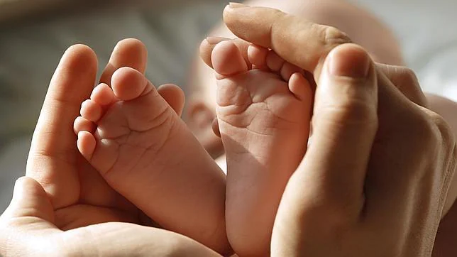 Todo lo que un padre primerizo debe saber para sobrevivir los primeros días del bebé