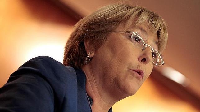 Michelle Bachelet pide «bajar la angustia» sobre sus planes políticos en Chile