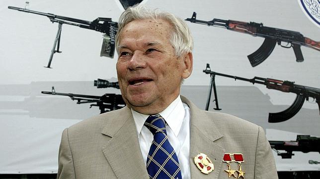 Hospitalizado a los 93 años el diseñador del fusil Kaláshnikov