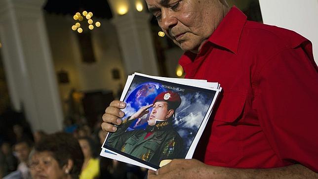 Chávez se encuentra «batallando duro» por su vida