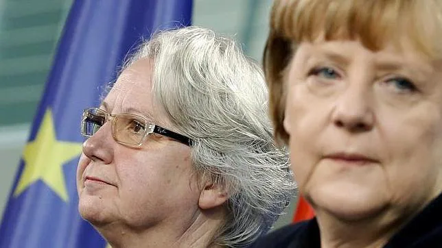 Merkel anuncia la dimisión de su ministra de Educación por plagio
