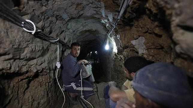 Egipto inunda los túneles con Gaza para evitar el contrabando