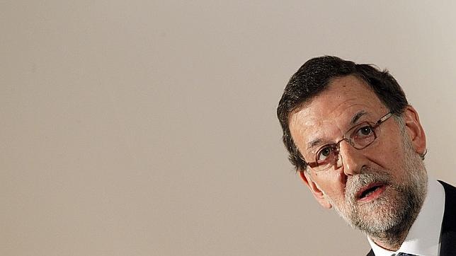 Rajoy quiere bajar los impuestos en 2014 para impulsar la economía