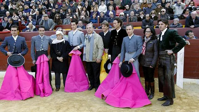 Lluvia de trofeos en el festival contra el cáncer en Murcia