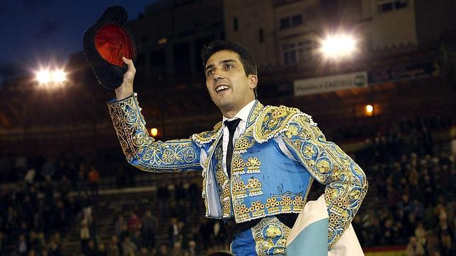 Javier Castaño, en plenitud con los miuras en Castellón