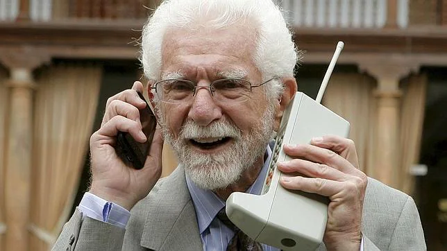 Hace 40 años Martin Cooper hizo la primera llamada desde un móvil