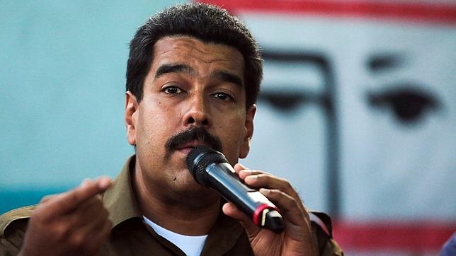 Nicolás Maduro acusa al expresidente colombiano Álvaro Uribe de tener un plan para asesinarlo