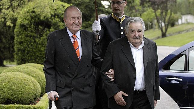 El Rey agradece a Uruguay la acogida a españoles que buscan «oportunidades»