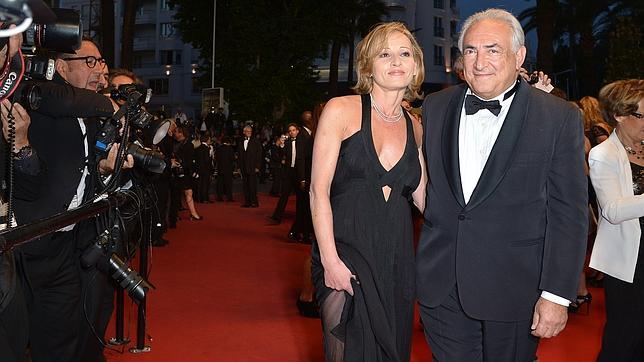 Strauss-Kahn presenta a su nueva novia en en la alfombra roja del Festival de Cannes