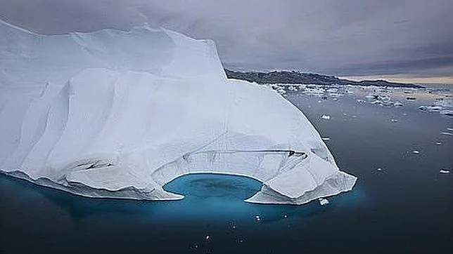 El hielo de Groenlandia se está derritiendo también desde abajo