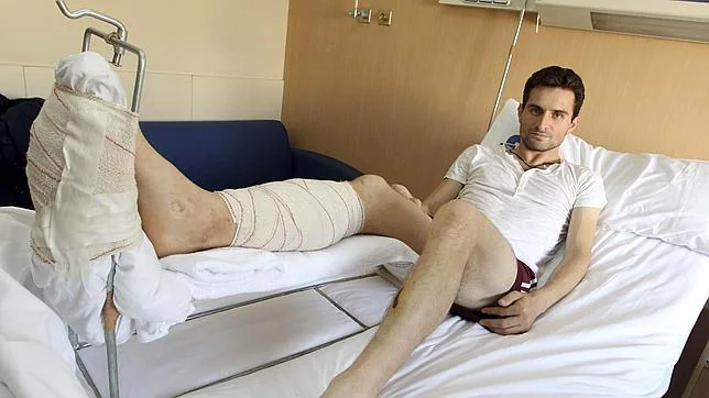 Joselillo abandona la clínica de Zaragoza diez días después de su grave cornada