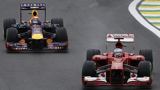 Vettel logra la pole en Interlagos y Alonso saldrá tercero
