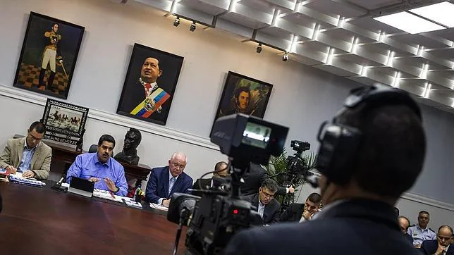 Maduro ordena encarcelar a los comerciantes que suban los precios