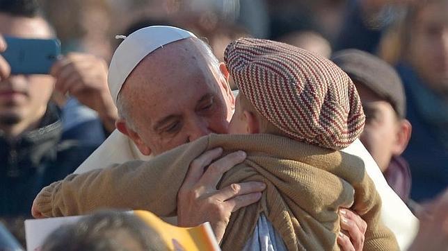 Cinco gestos del Papa Francisco, la «persona del año» 