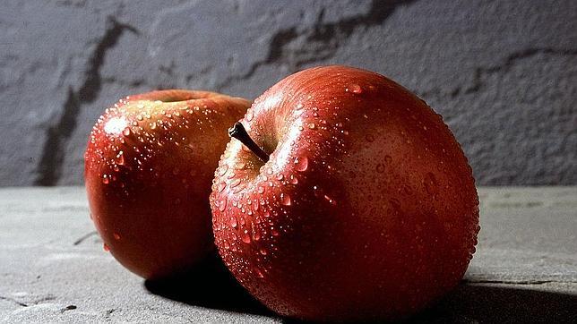 Una manzana al día aleja el riesgo de muerte cardiovascular 