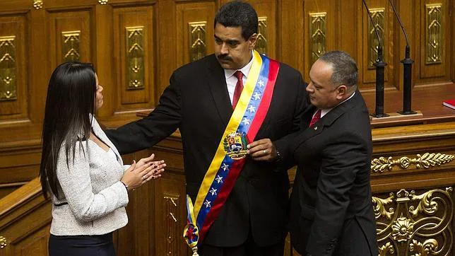 Maduro sigue sin poder ocupar la residencia presidencial porque las hijas de Chávez no se van