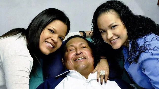 Maduro no logra desalojar a las hijas de Chávez de la residencia presidencial