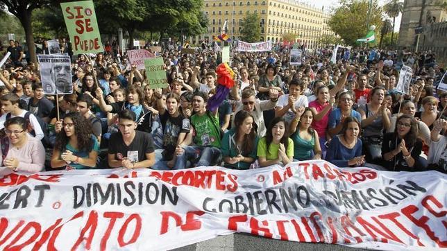 Estudiantes convocan huelga el 26 y 27 de marzo contra la Lomce 