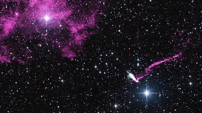 Un púlsar expulsa el chorro cósmico más largo de nuestra galaxia